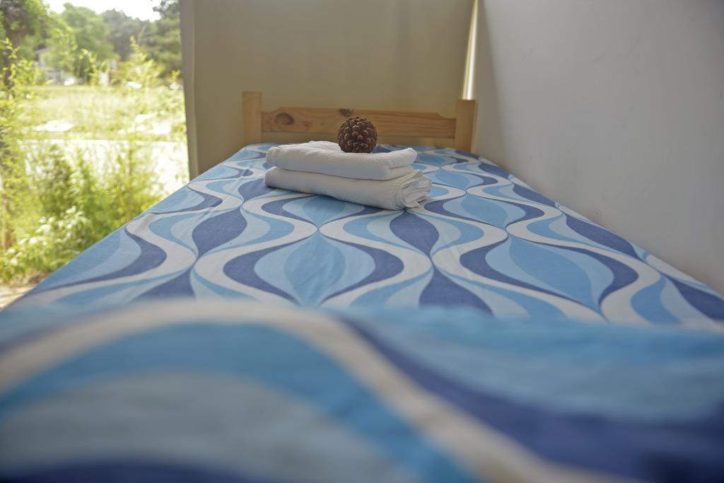 Pinamar Hostel Casa De Verano Экстерьер фото